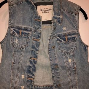 Abercrombie & Fitch Distressed Denim Vest